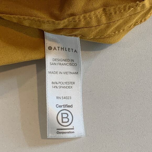 Athleta Tank Top Womens Extra Small Yarrow Zephyr Slit Hem Lightweight Stretch - Picture 7 of 9